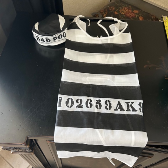 Prisoner Dog Costume. NWT. Size M - Picture 4 of 4